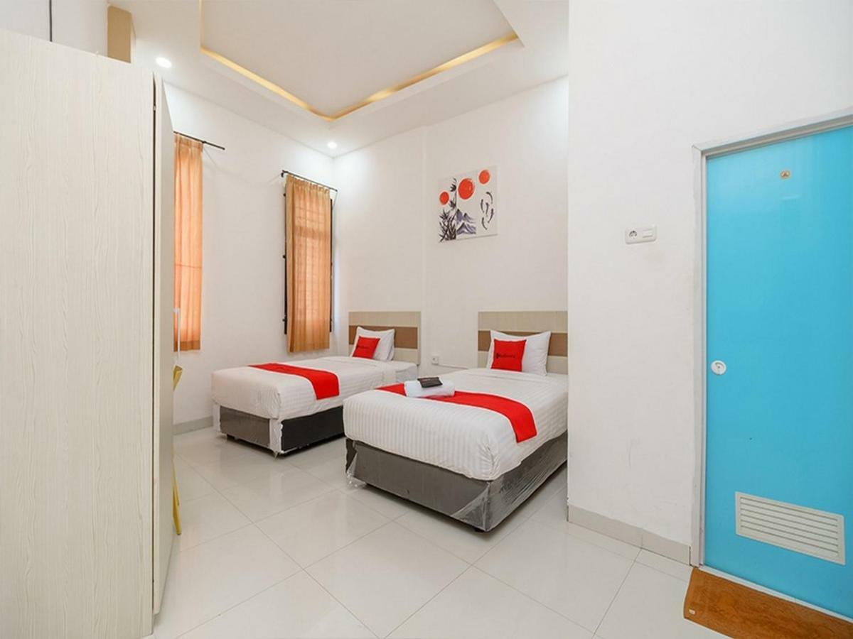 Reddoorz At Tara Homestay Palembang Extérieur photo