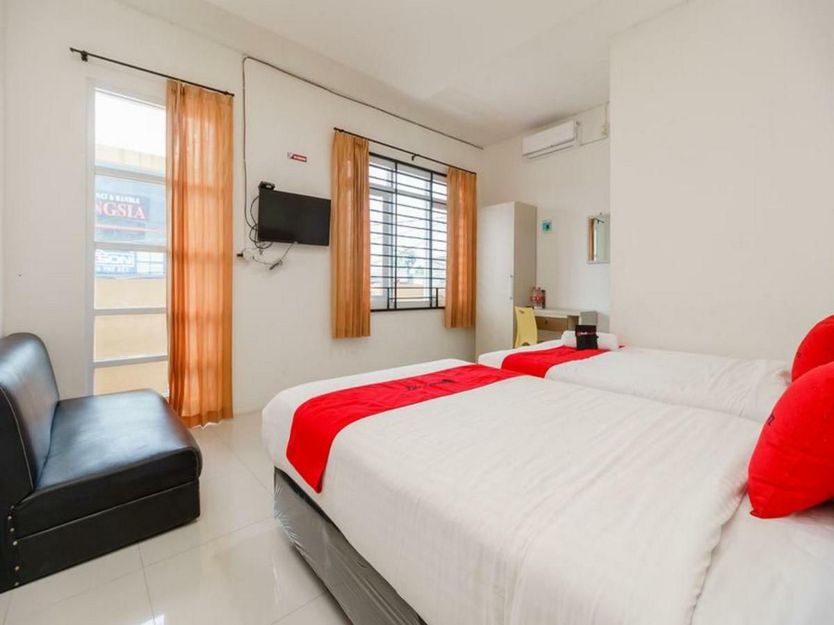 Reddoorz At Tara Homestay Palembang Extérieur photo